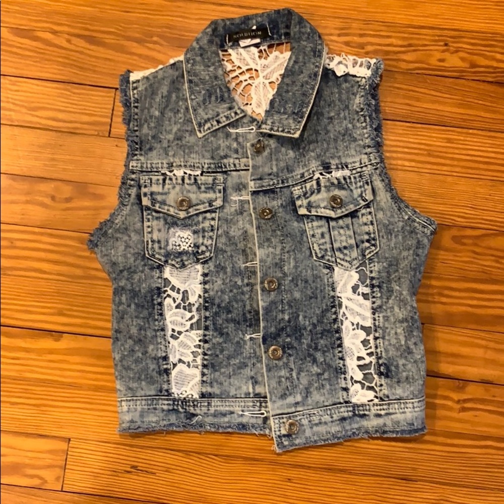 Denim and white lace vest